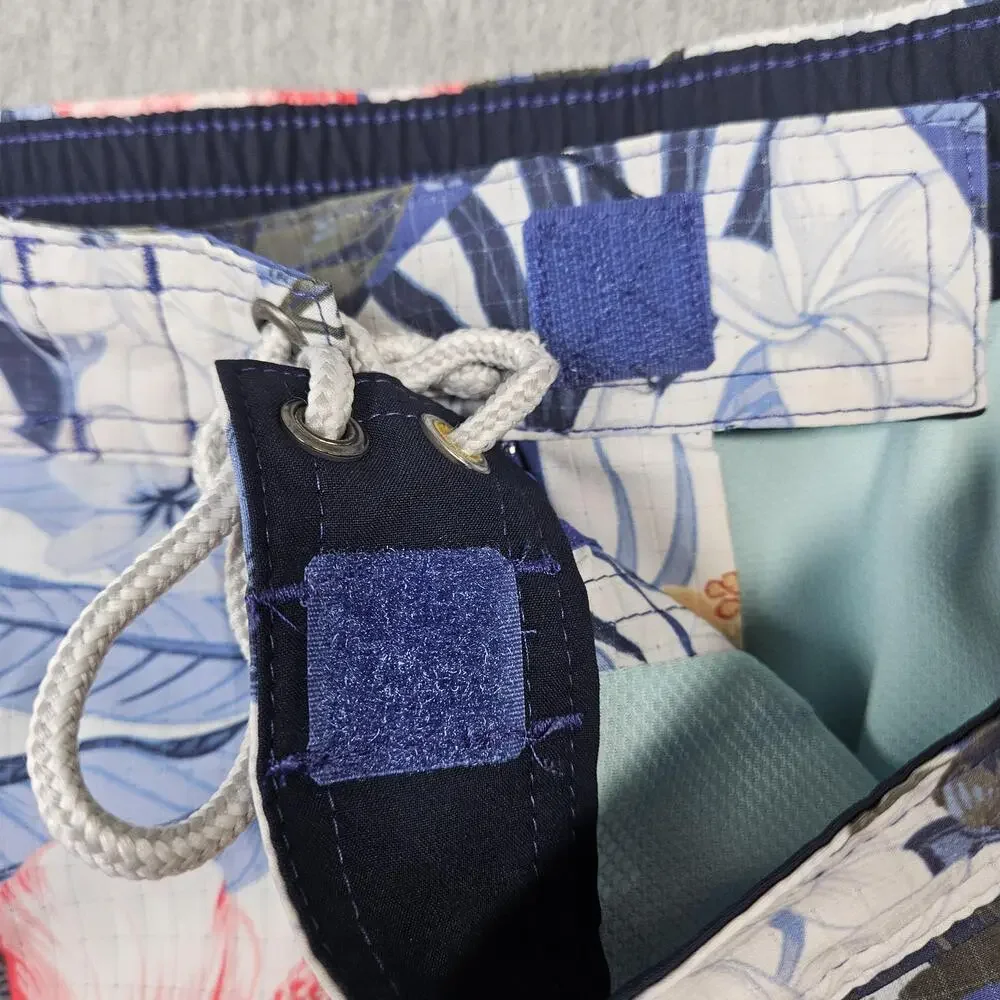 Tommy Bahama Shorts Mens 2XL Blue Floral Lined Drawstring Built-In Brief Swim